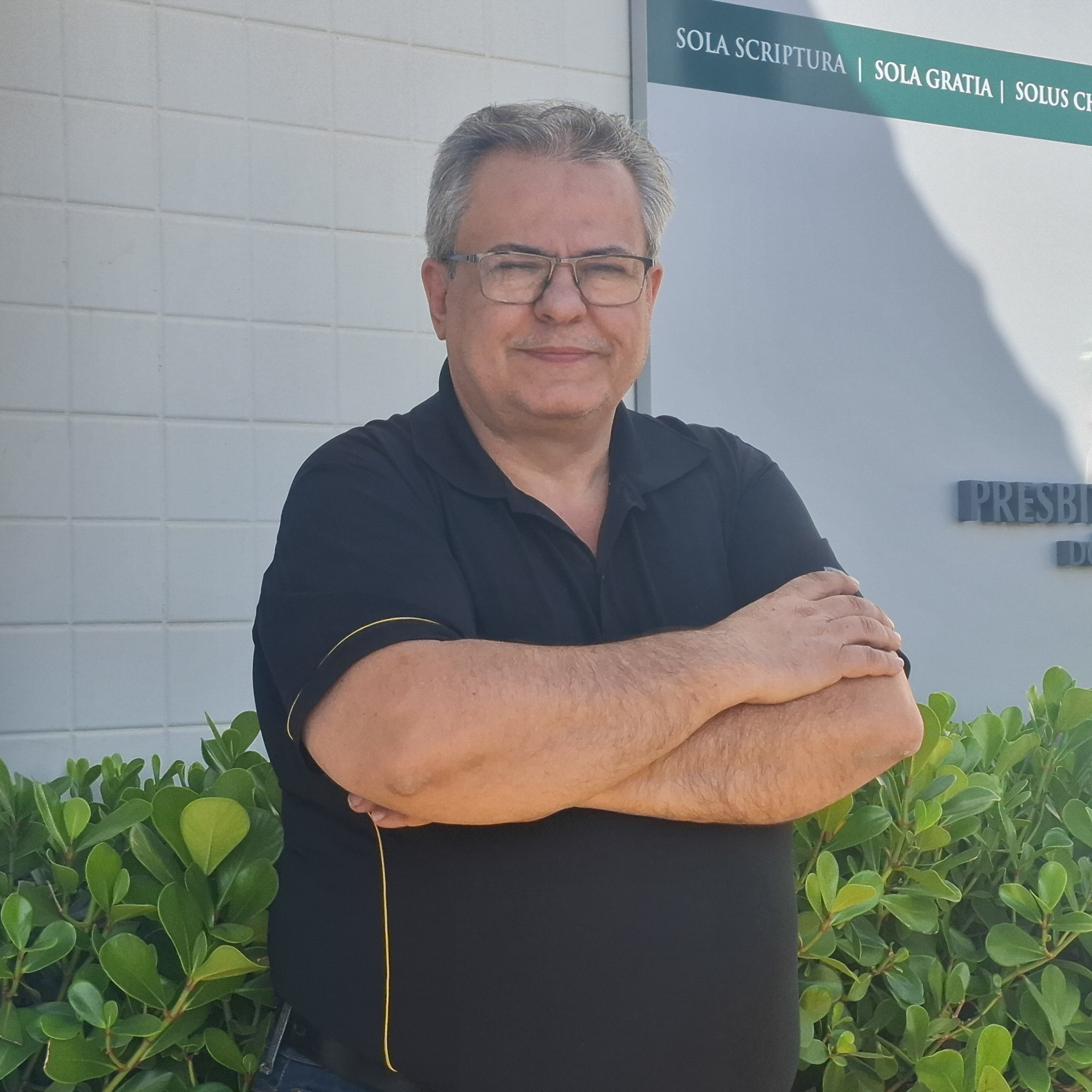 Marcio - Especialista em Direito